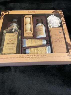 Vanilla Almond Body Care Set - Cream